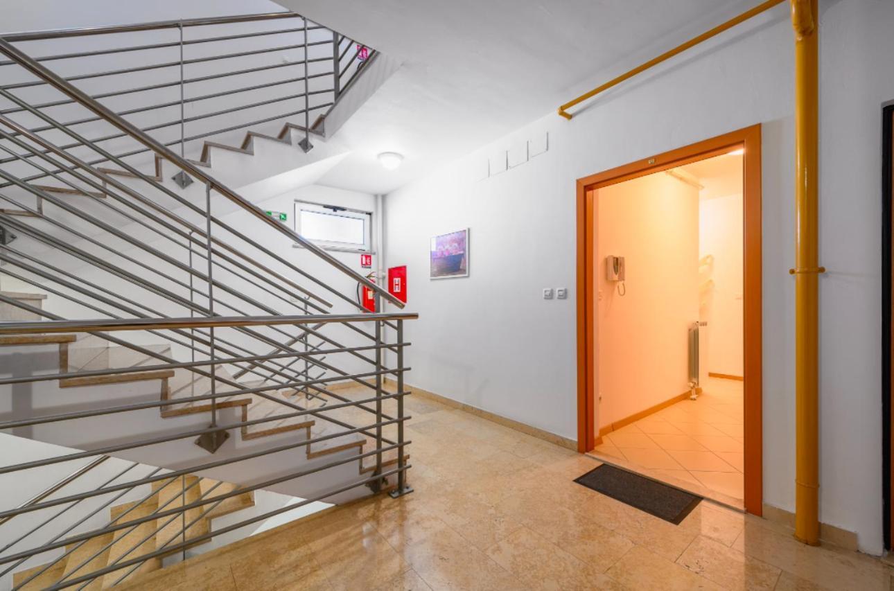Aureo Apartment Pula Center Exterior photo